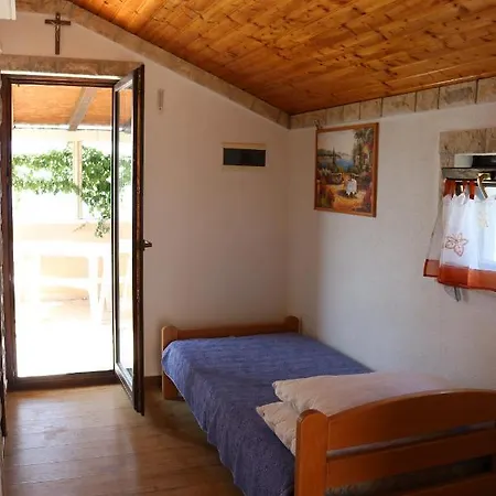 Seaside Family Friendly House With A Swimming Pool Cove Ladjin - Landjin, Pasman - 20394 * Ткон