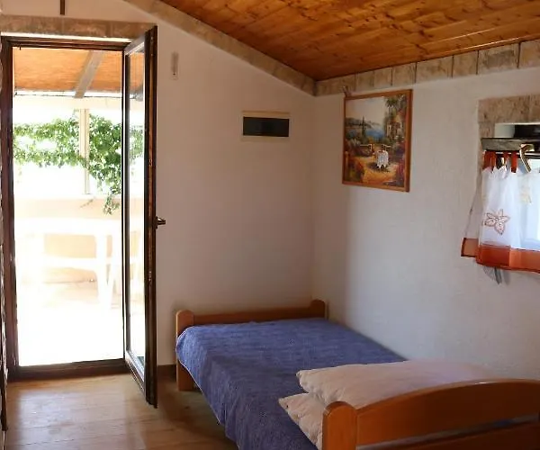Seaside Family Friendly House With A Swimming Pool Cove Ladjin - Landjin, Pasman - 20394 * Tkon