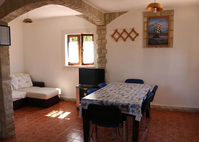 Dom wakacyjny Seaside Family Friendly House With A Swimming Pool Cove Ladjin - Landjin, Pasman - 20394 *