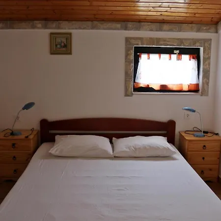 Ferienhaus Seaside Family Friendly House With A Swimming Pool Cove Ladjin - Landjin, Pasman - 20394
