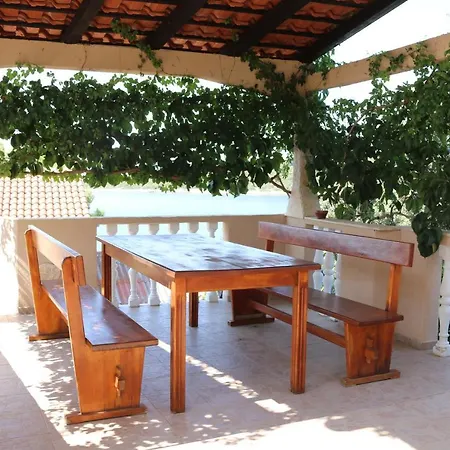 Seaside Family Friendly House With A Swimming Pool Cove Ladjin - Landjin, Pasman - 20394