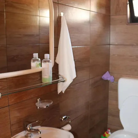 Seaside Family Friendly House With A Swimming Pool Cove Ladjin - Landjin, Pasman - 20394 Feriehus