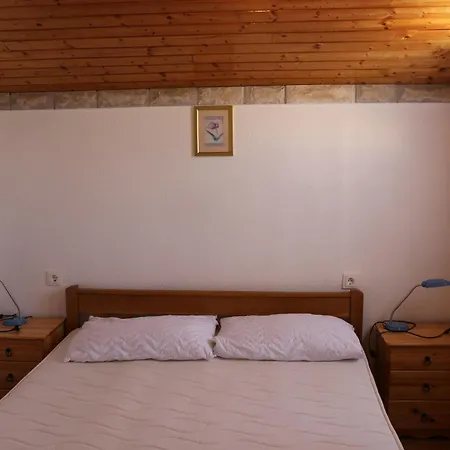 Seaside Family Friendly House With A Swimming Pool Cove Ladjin - Landjin, Pasman - 20394 Feriehus Tkon
