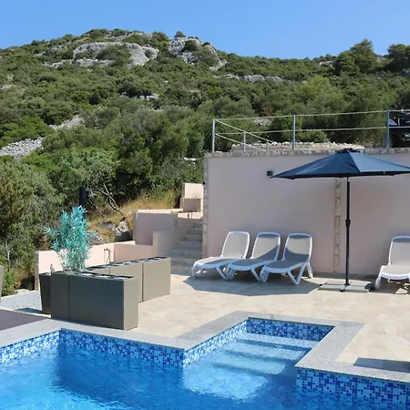 Seaside Family Friendly House With A Swimming Pool Cove Ladjin - Landjin, Pasman - 20394 Feriehus *