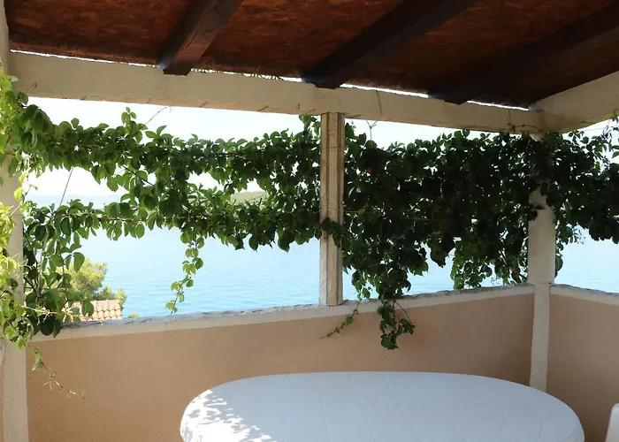 Seaside Family Friendly House With A Swimming Pool Cove Ladjin - Landjin, Pasman - 20394 *